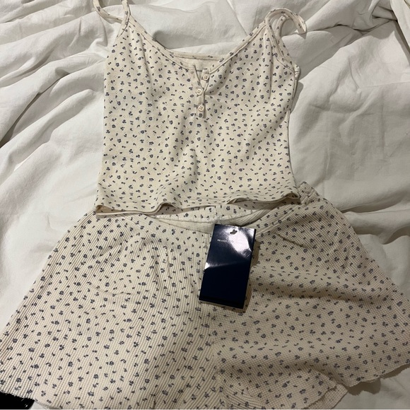 Brandy Melville Other - NWT Brandy Melville Floral Pajama Set